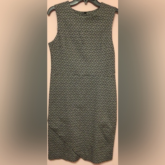 Margaret M Dresses & Skirts - Margaret M Black/Gray Diamond Textured Sleeveless Dress Size Medium